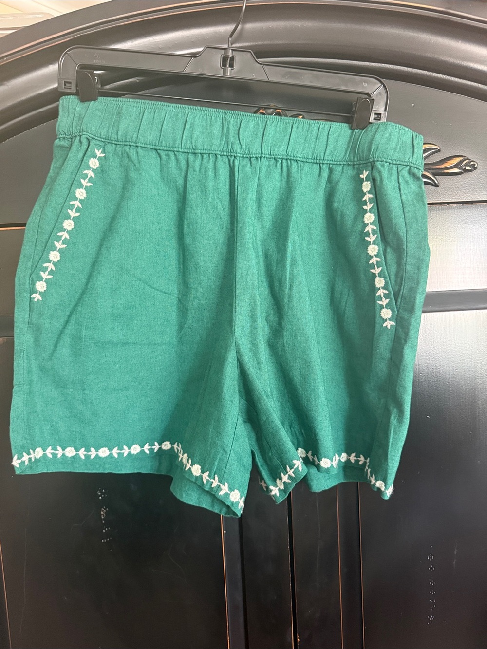 LOFT Green Embroidered Cotton Blend Shorts